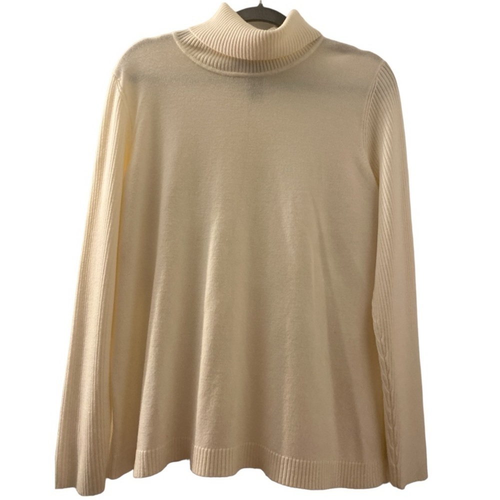Josephine Chaus sweater, winter white, turtleneck, size XL , capsule wardrobre